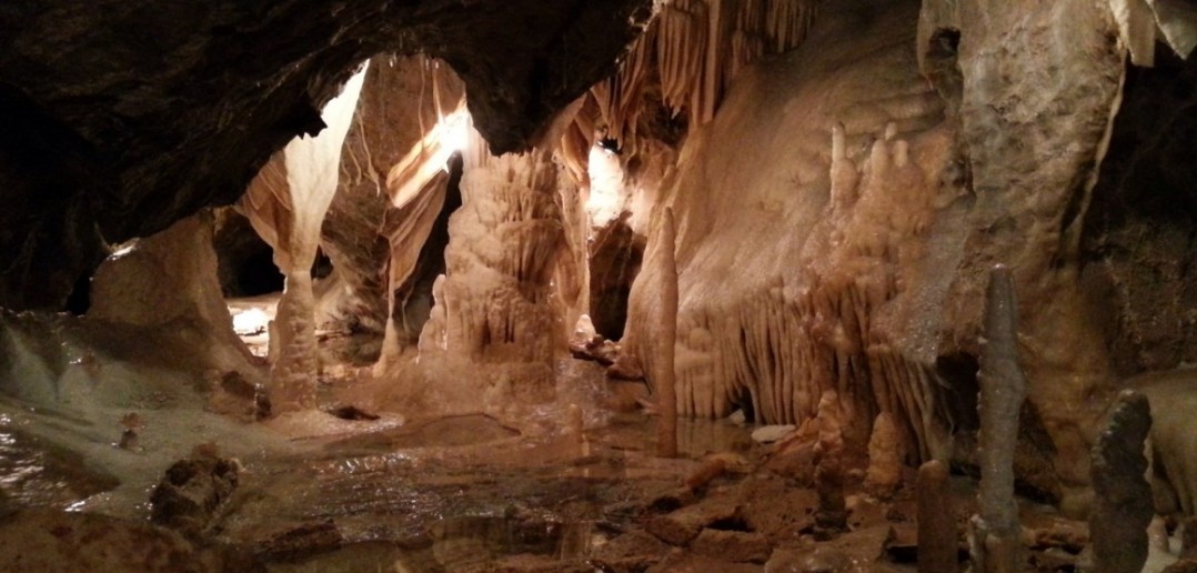 Die Tropfsteinhöhle Atta im Sauerland ist eine der größten ihrer Art. (#1)