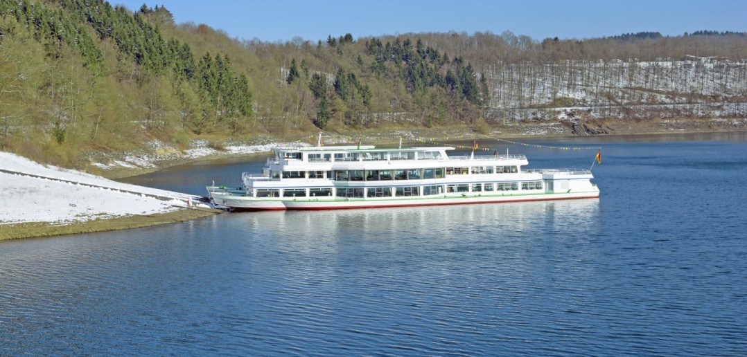 Am Biggesee findet sich bei Sondern die fünftgrößte Talsperre Deutschlands. Die Biggetalsperre bietet zudem eines der größten Freizeit- und Erholungs-Gebiete der Region. (#6)