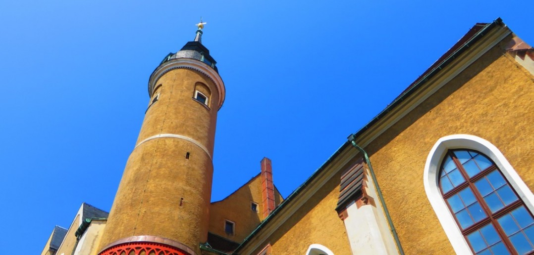 Die Freiberger Stadtkirche St. Petri auf dem Petriplatz wurde Anfang des 13. Jahrhunderts errichtet. Sie ist eines der vielen Wahrzeichen von Freiberg in Sachsen. (#8)