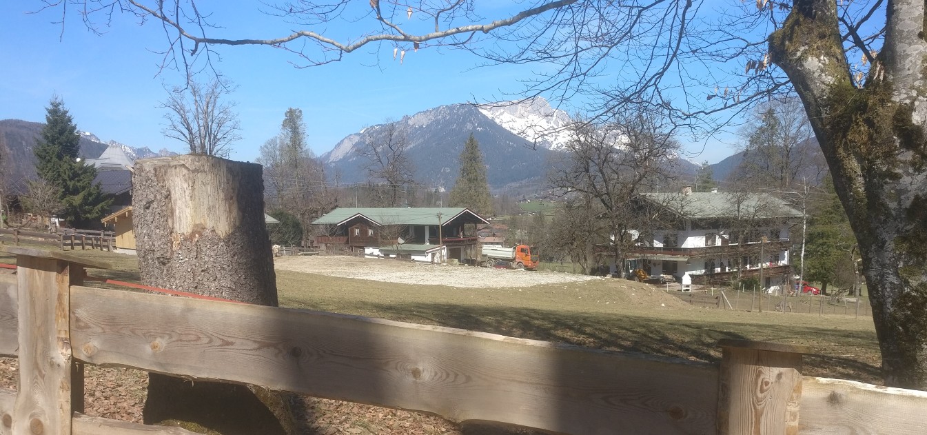 Die aktuellsten Informationen halten stets die Touristinformationen bereit. Hier die Adressen der vier am nächsten am Königssee gelegenen Stellen.