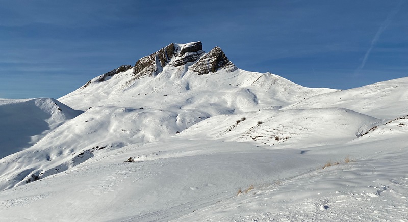 In Vorarlberg finden wir die sehr schneesicheren Skigebiete Damüls-Mellau und Faschina. ( Foto: Shutterstock-0711max )