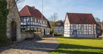 Balve - Ein beliebter Ort für heiratswillige Paare (Foto: AdobeStock - srffotodesign 201655603)