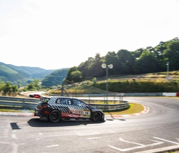 Mit Eibach-Komponenten zum Sieg: Max Kruse Racing gewinnt (Foto: Gruppe C Photography)