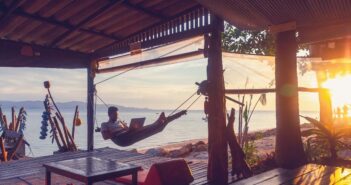 Abseits der Touristenpfade: Die besten Geheimtipps für digitale Nomaden in Deutschland (Foto: AdobeStock - olezzo - 238119402)