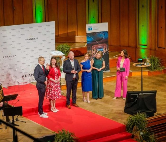 B&uuml;hne des Max-Littmann-Saals (Foto: (c) Bayer. Staatsbad Bad Kissingen GmbH_Lisa Neder)