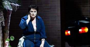 Schroffe Elektra-Premiere am Rhein: Kimmig erforscht psychologische Tiefen (Foto: Sandra Then)