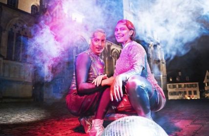 Leonce und Lena als Space Opera vor Konstanzer Münsterplatz (Foto: Ilja Mess)